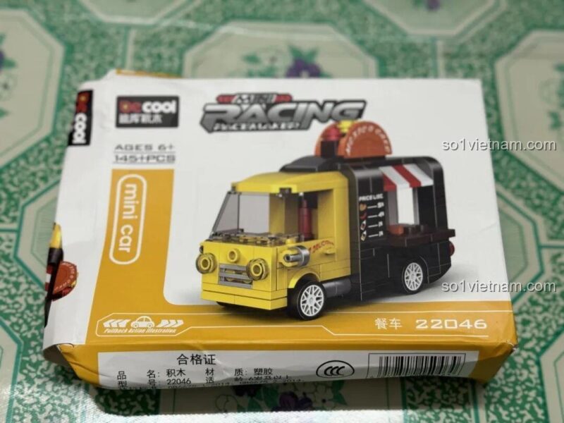 Hộp bộ xếp hình 22046 Xe Tải Thức Ăn Di Động, hiển thị kích thước 17.5x13x5cm và 145 chi tiết, chất lượng đảm bảo.