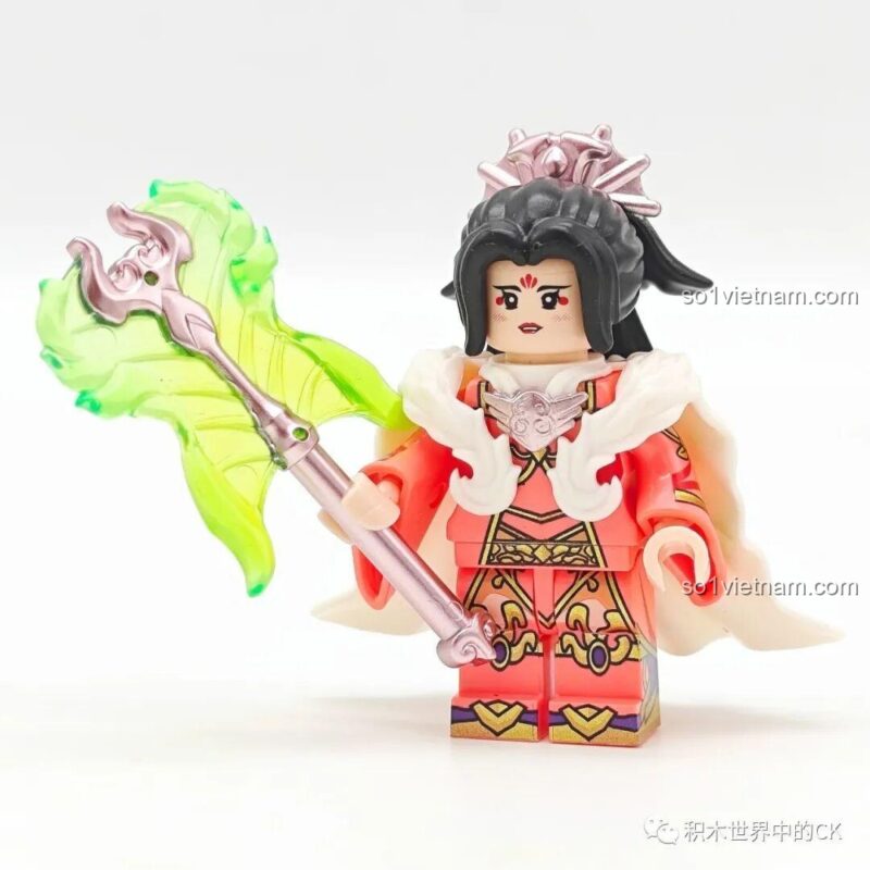 Nhân vật Tôn Ngộ Không với gậy Như Ý, áo vàng, mặt đỏ, khỉn lớn, vòng Kim Cô và mũ vàng trong bộ lắp ghép minifigure Decool Giấc Mộng Tây Du