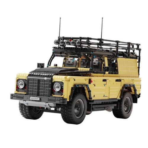 Ảnh chính diện bộ lắp ráp Xe địa hình Land Rover Defender YC-23029 của Happy Build. Mẫu xe màu vàng cát hầm hố, phù hợp cho con trai trên 8 tuổi, giá rẻ.