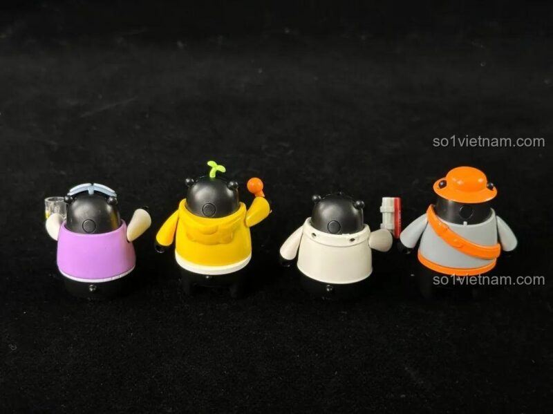 Hai minifigures Kumamon khác trong Mô hình Kumamon 880038, bổ sung sự đa dạng cho bộ sưu tập.