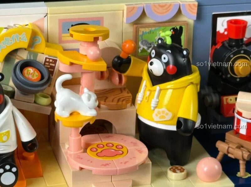 inbrixx Mô hình Kumamon trong hộp trưng bày, bảo vệ mô hình khỏi bụi bẩn, giữ vẻ đẹp lâu dài.
