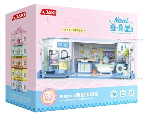 Hộp sản phẩm bộ đồ chơi Nanci香香宝浴室 JAKI HK134, có hình ảnh mô hình chi tiết và thông tin sản phẩm, phù hợp làm quà tặng cho bé gái 8 tuổi.