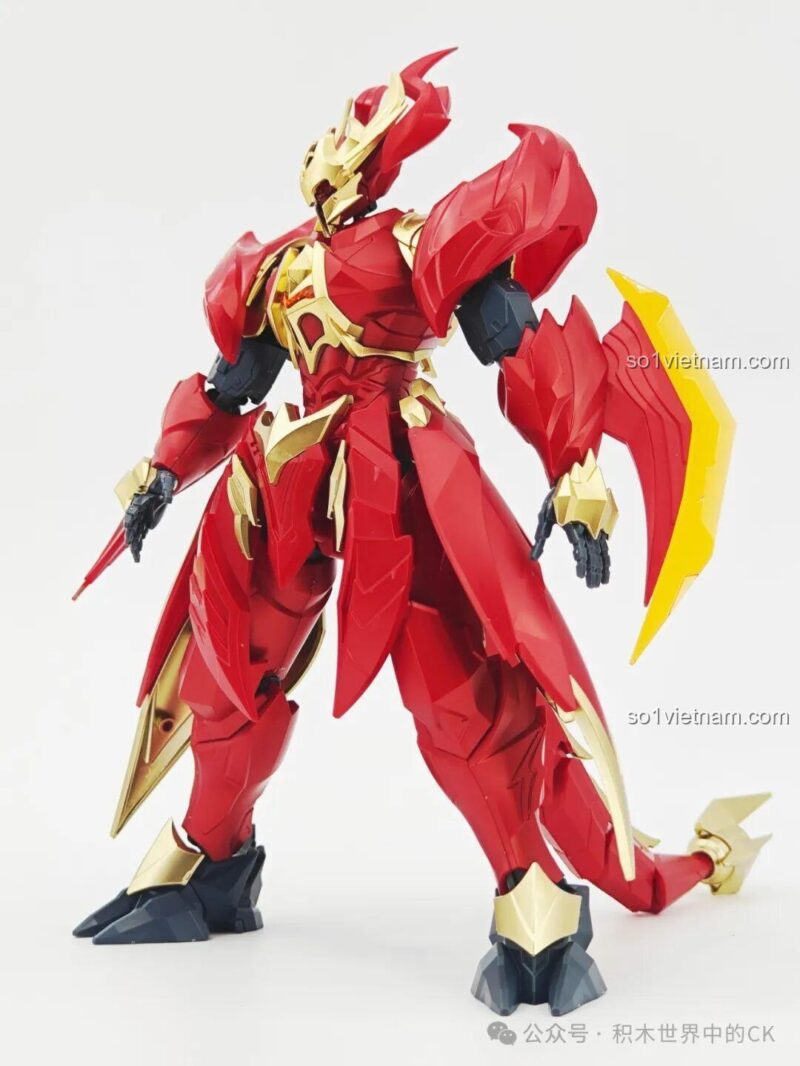 Mô hình Mecha Mặc Tử trong tư thế chiến đấu, thể hiện khả năng cử động linh hoạt.