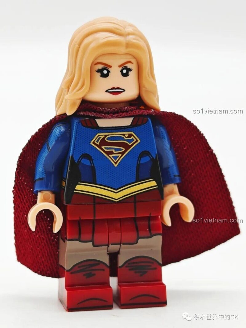 Minifigure DC KORUIT Supergirl tóc vàng cầm áo choàng, Nhân vật DC KT 1071 cho bé gái 6 tuổi