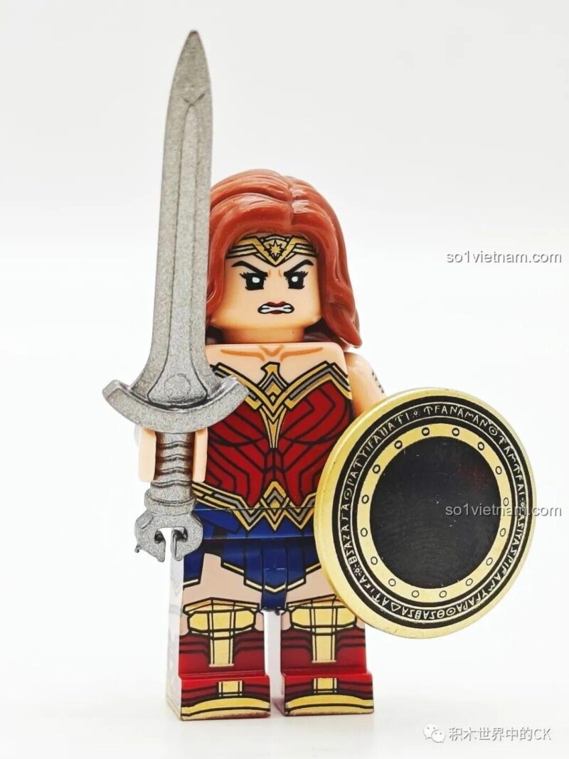KORUIT 1071 Wonder Woman cầm kiếm khiên, bộ đồ chơi Bộ 8 Minifigure Siêu Anh Hùng cho bé gái 6 tuổi