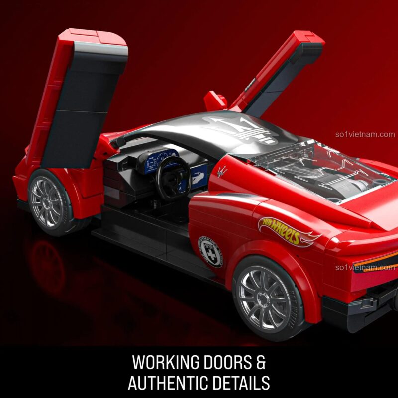 Các chi tiết và phụ kiện trong bộ lắp ghép Siêu xe Maserati MC20 Mattel, bao gồm decal và các bộ phận được cấp phép.