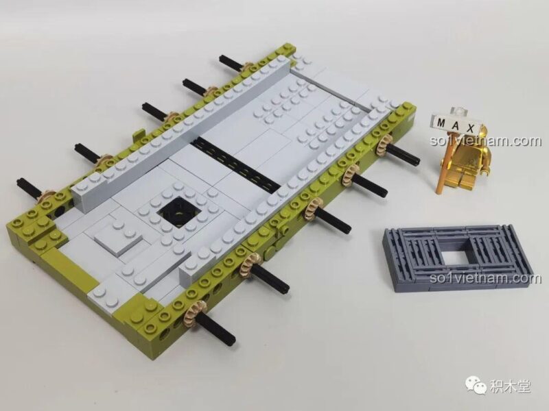 Cận cảnh chất lượng của mắt xích xe tăng trong bộ Panlos Brick 2012 Xe tăng T-34.