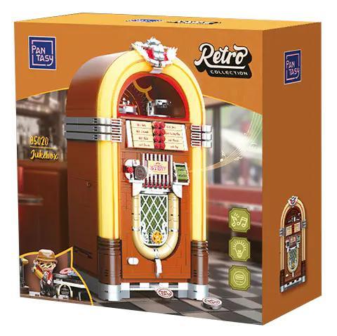 Hộp sản phẩm bộ lắp ghép Máy hát Jukebox cổ điển Pantasy 85020. Hộp màu cam nâu, có hình ảnh mô hình Jukebox hoàn thiện với đèn sáng và minifigure nghệ sĩ.