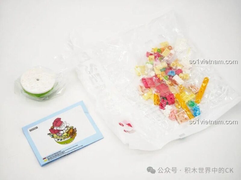 Hộp sản phẩm SEMBO 605038, 605039, 605040, 605041 với tên tiếng Trung, bộ lắp ghép Ông Già Noel Giao Quà, đồ chơi Giáng Sinh