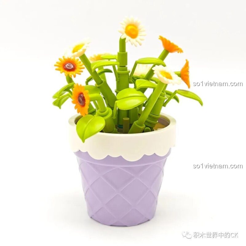 Hình ảnh thực tế sau khi lắp ráp xong bộ đồ chơi Sembo 611057 Chậu Hoa Cúc Chanh, màu sắc tươi tắn.
