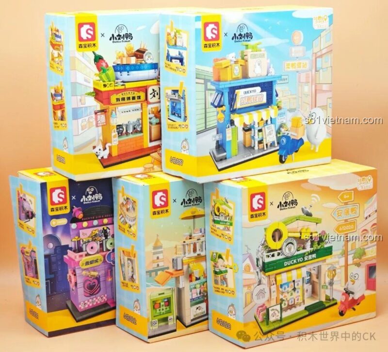 Hình ảnh quảng cáo đồ chơi mô hình 612021 KTV Vịt Ai SEMBO, làm nổi bật tính năng hai mặt và chi tiết nội thất, món quà giá tốt cho bé gái 6 tuổi.