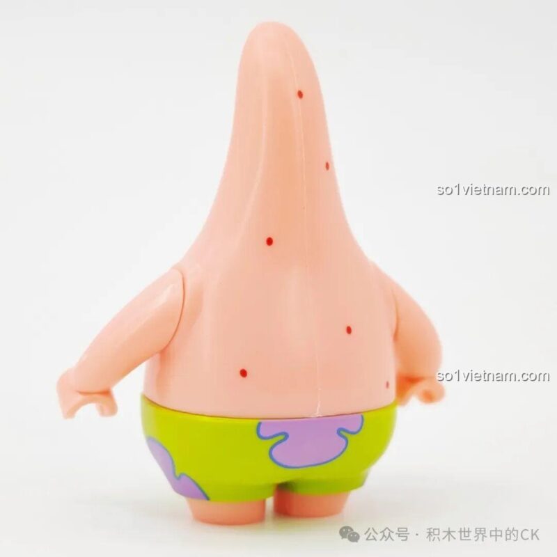 Các túi chi tiết của bộ lắp ghép SEMBO 612218 Xe Kem Ngọt Ngào Patrick Star SpongeBob, đảm bảo đủ 410 mảnh ghép chất lượng cao.
