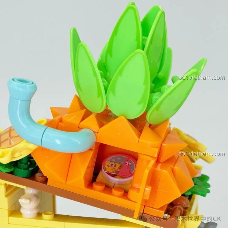 Hộp sản phẩm và mô hình SEMBO 612219 và 612220 đặt cạnh nhau