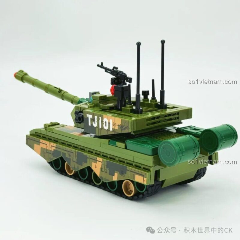 Tổng quan các phụ kiện đi kèm bộ đồ chơi Sembo Block 203189, bao gồm súng, đạn, thùng dầu, chất lượng đảm bảo cho bé trai 8 tuổi