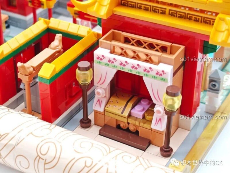 Bàn thờ cầu phúc với tượng nhỏ trong Trò chơi Wekki 001, chi tiết văn hóa truyền thống.