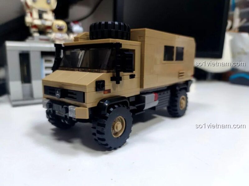 Chi tiết nội thất tủ của đồ chơi lắp ráp Xe cắm trại địa hình Unimog U4000 Xbert, cho con trai 14 tuổi, giá tốt