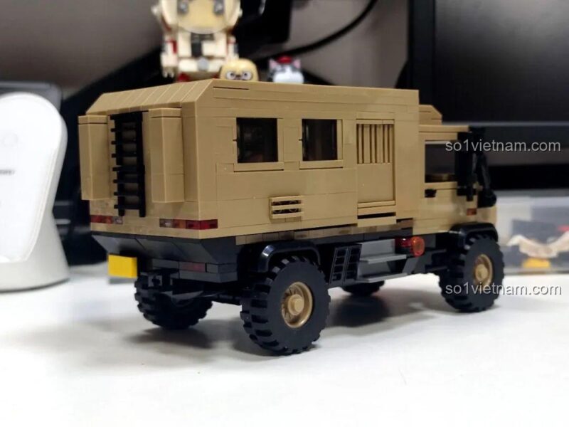 Mô hình hoàn thành đồ chơi mô hình Xe tải quân sự Unimog U4000 Xbert, cho con trai 14 tuổi, đáng tiền