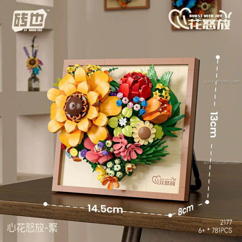 Kích thước chi tiết của Khung tranh hoa lắp ghép Yesh Brick 2177 là 14.5cm x 8cm x 13cm, nhỏ gọn để trang trí bàn học.