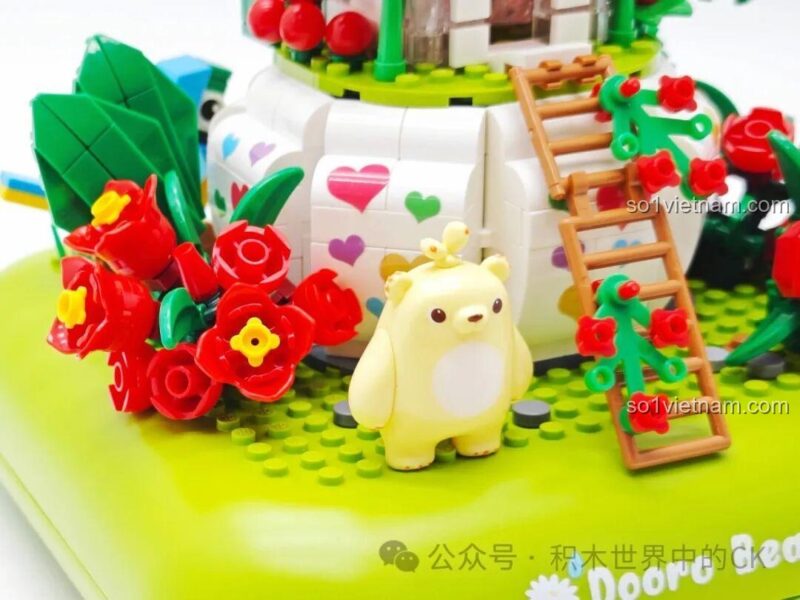 Chi tiết hoa lá và đế của bộ đồ chơi mô hình Nhà chim hoa ZHEGAO 663014, đồ chơi xếp hình cho bé gái 6 tuổi.